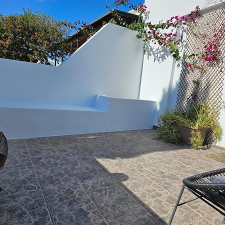 Casa Mirlo, Coqueto Alojamiento Con Terraza Y Jardin En Zona Tranquila Nazaret Luaran gambar